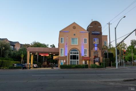 178 Dry Creek Road Healdsburg CA 95448