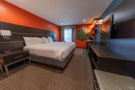 178 Dry Creek Road Healdsburg CA 95448