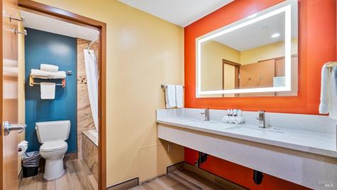 178 Dry Creek Road Healdsburg CA 95448