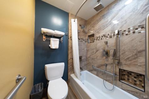 178 Dry Creek Road Healdsburg CA 95448