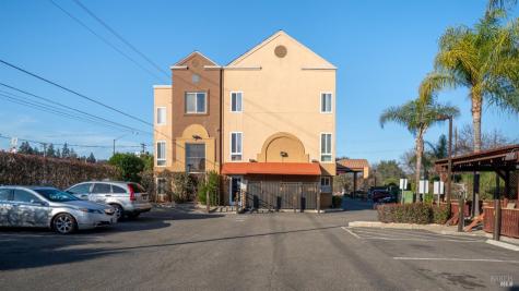 178 Dry Creek Road Healdsburg CA 95448