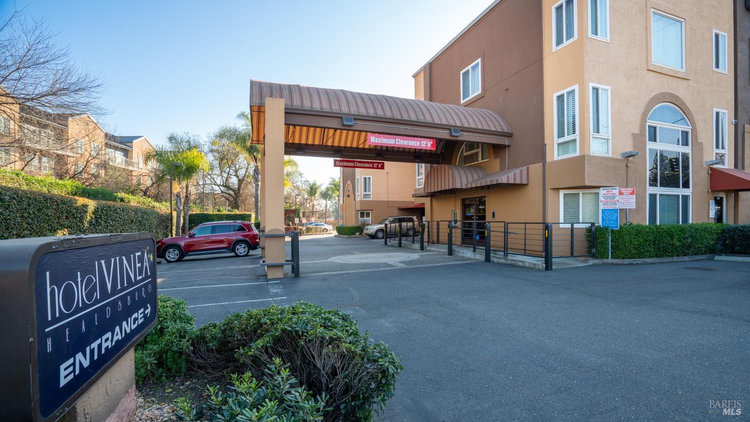 178 Dry Creek Road Healdsburg CA 95448