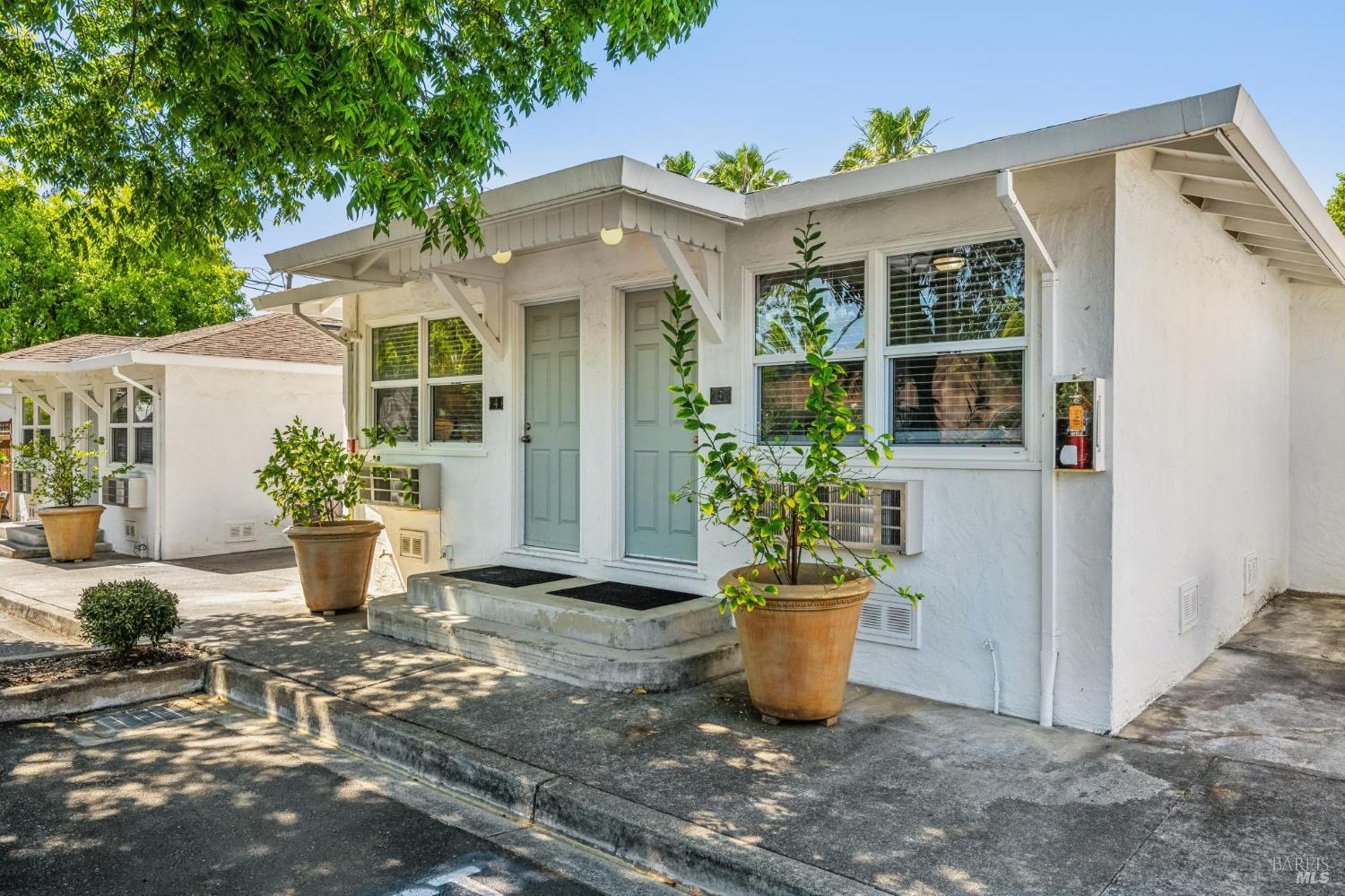 1623 Lake Street Calistoga CA 94515