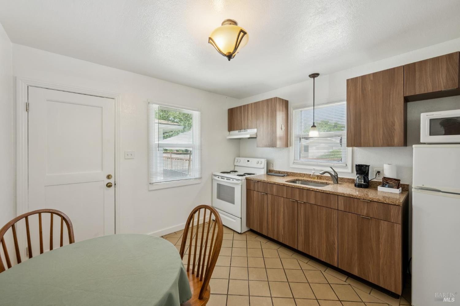 1623 Lake Street Calistoga CA 94515