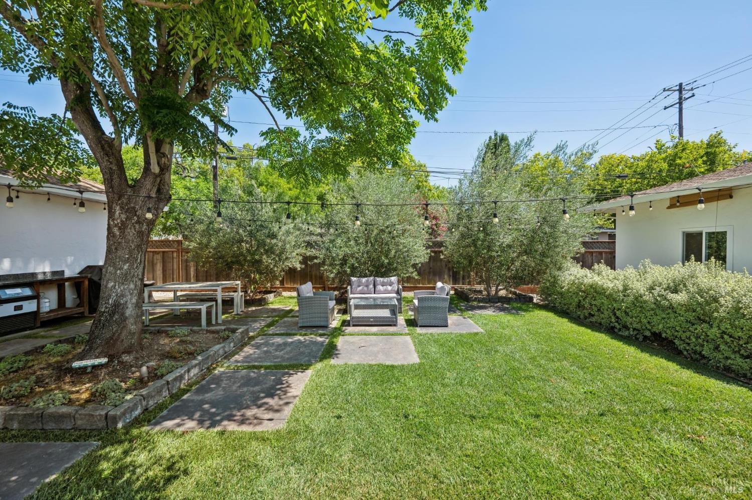 1623 Lake Street Calistoga CA 94515
