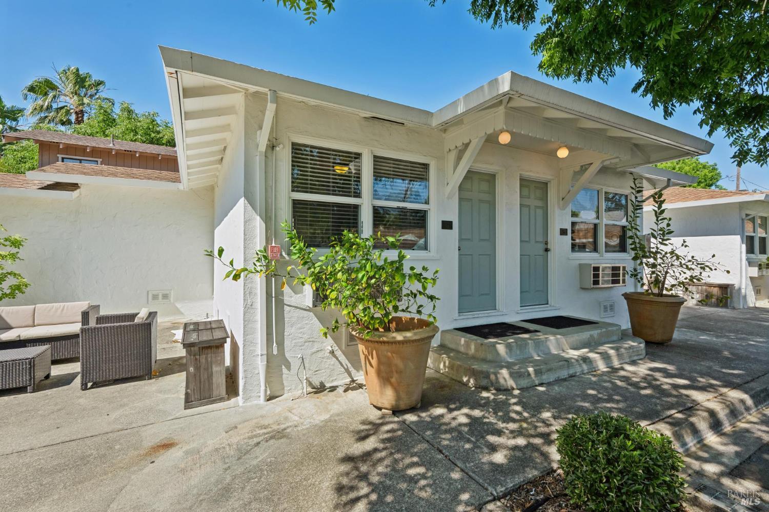 1623 Lake Street Calistoga CA 94515