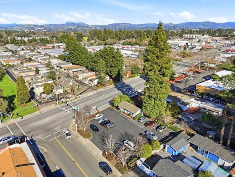 1380 Sebastopol Road Santa Rosa CA 95407