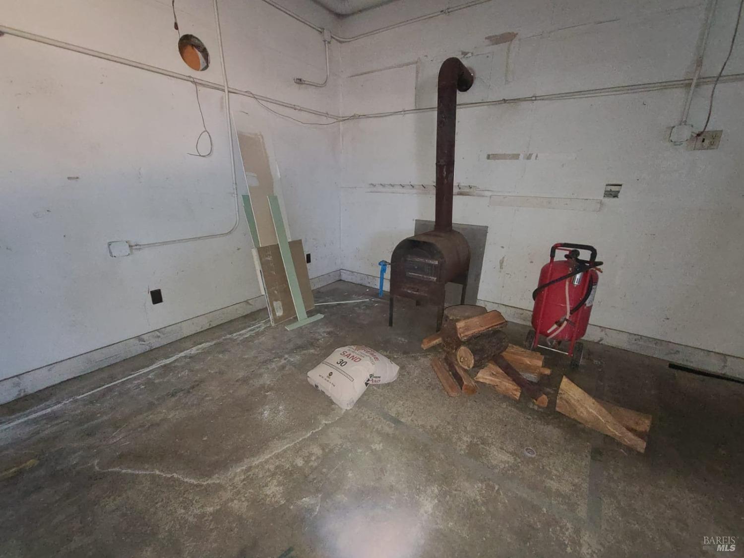 76440 Covelo Road Covelo CA 95428
