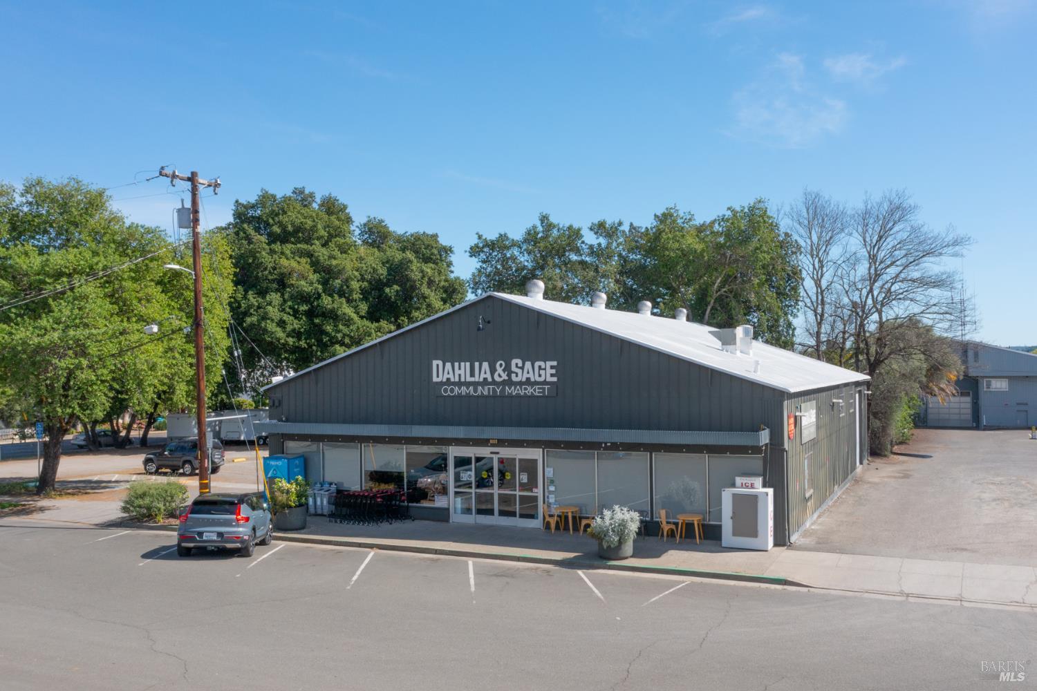 115 E 2nd Street Cloverdale CA 95425