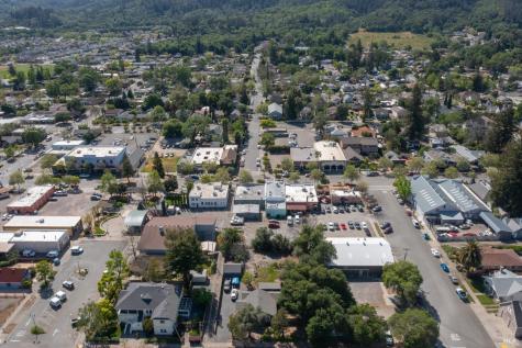 115 E 2nd Street Cloverdale CA 95425