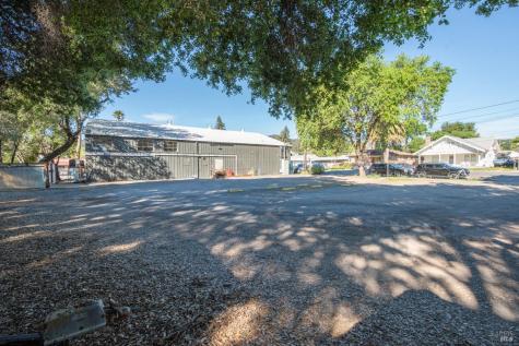 115 E 2nd Street Cloverdale CA 95425