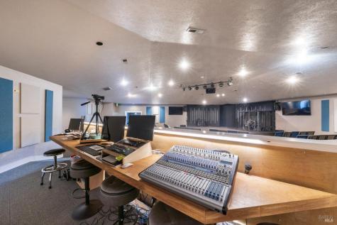 1363 Fulton Road Santa Rosa CA 95401