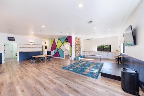 1363 Fulton Road Santa Rosa CA 95401