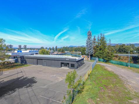 10342 Old Redwood Highway Windsor CA 95492