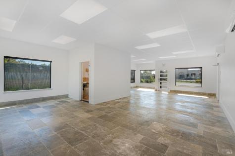 10342 Old Redwood Highway Windsor CA 95492