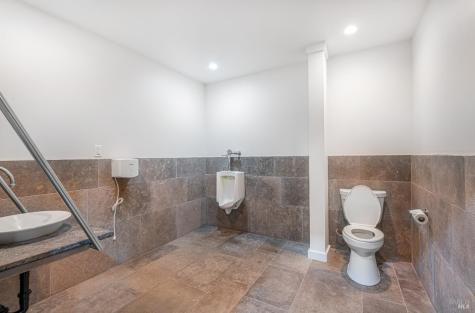 10342 Old Redwood Highway Windsor CA 95492