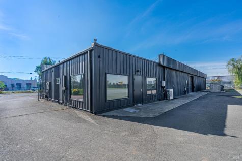 10342 Old Redwood Highway Windsor CA 95492