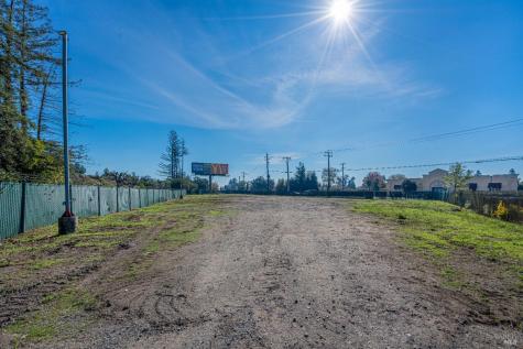 10342 Old Redwood Highway Windsor CA 95492