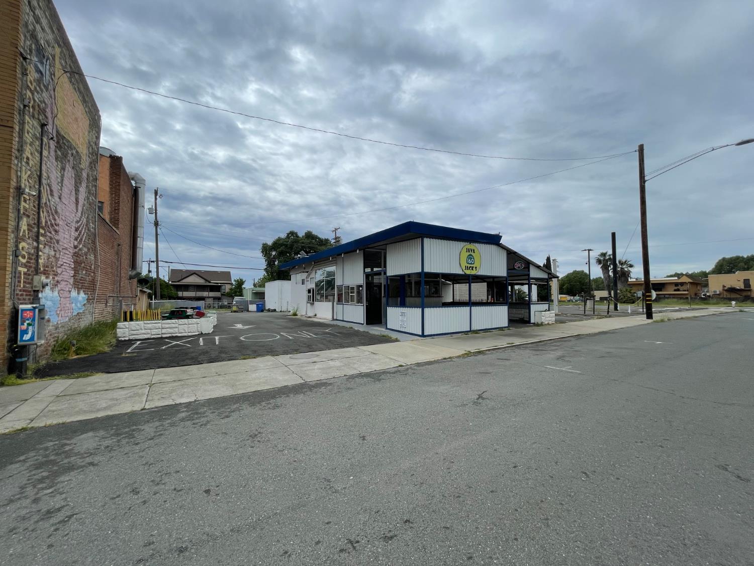 208 2nd Isleton CA 95641