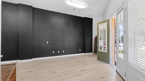 567 David Clayton Lane Windsor CA 95492