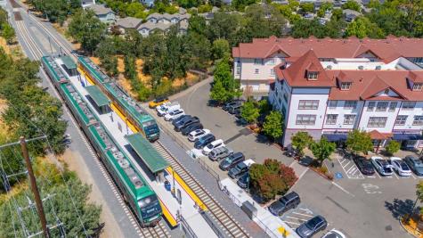 567 David Clayton Lane Windsor CA 95492