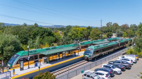 567 David Clayton Lane Windsor CA 95492