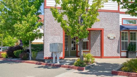 567 David Clayton Lane Windsor CA 95492