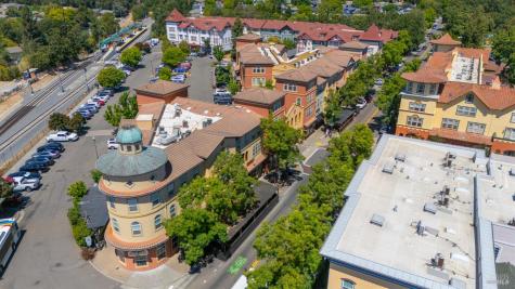 567 David Clayton Lane Windsor CA 95492