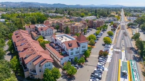 567 David Clayton Lane Windsor CA 95492