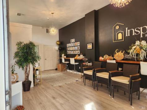 567 David Clayton Lane Windsor CA 95492