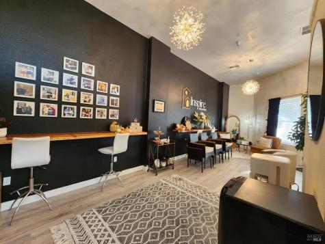 567 David Clayton Lane Windsor CA 95492