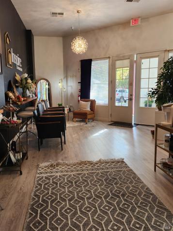 567 David Clayton Lane Windsor CA 95492