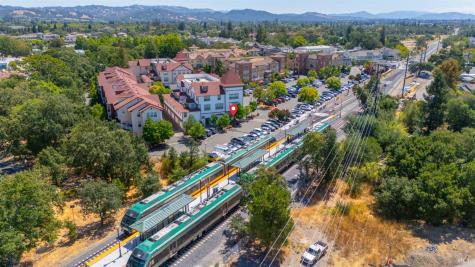 567 David Clayton Lane Windsor CA 95492