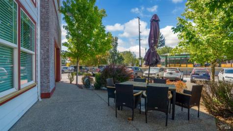 567 David Clayton Lane Windsor CA 95492