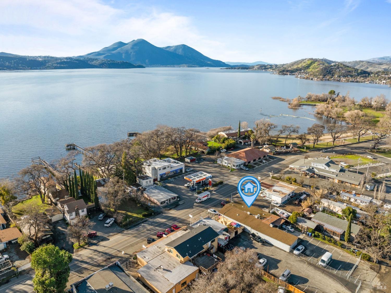 14092 Lakeshore Drive Clearlake CA 95422