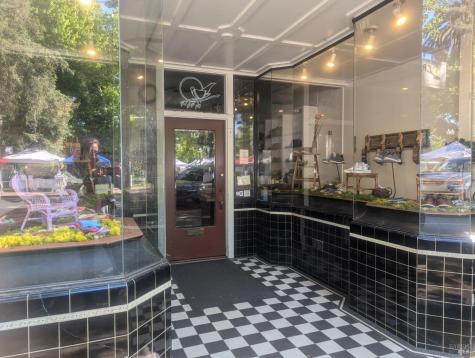 117 Plaza Street Healdsburg CA 95448