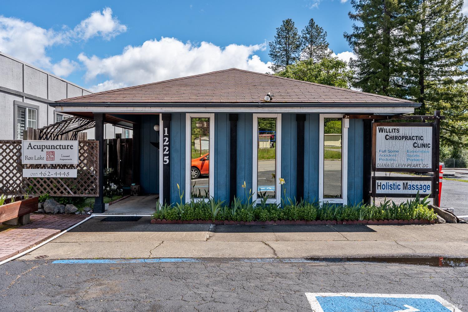 1225 S Main Street Willits CA 95490