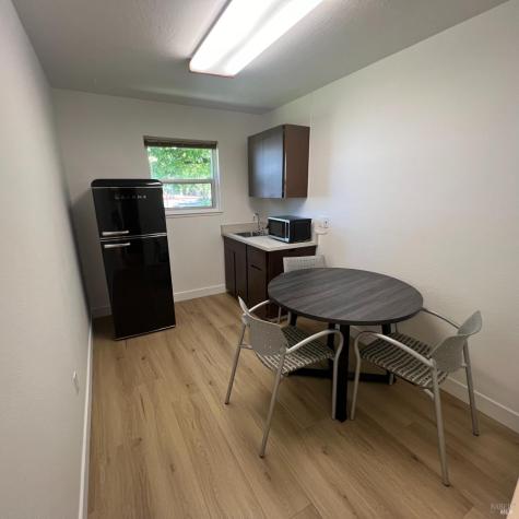 455 March Avenue Healdsburg CA 95448