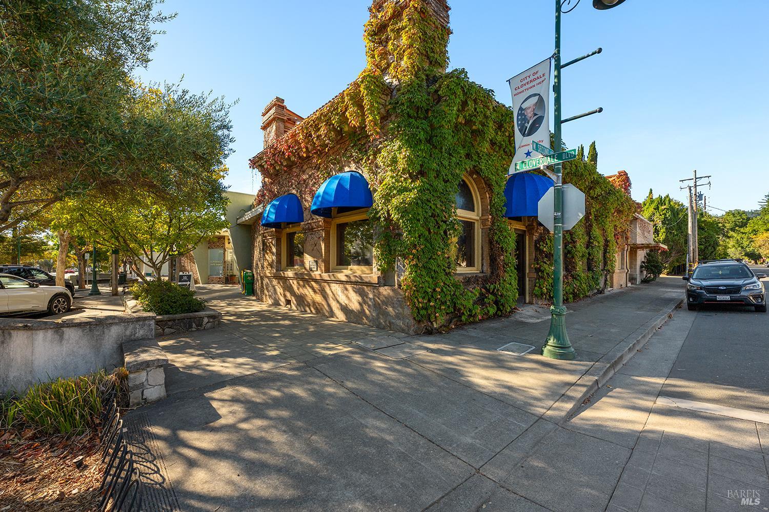 131 N Cloverdale Boulevard Cloverdale CA 95425