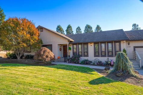 2208 Olivet Road Santa Rosa CA 95401