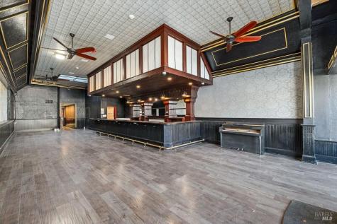 6957 Sebastopol Avenue Sebastopol CA 95472