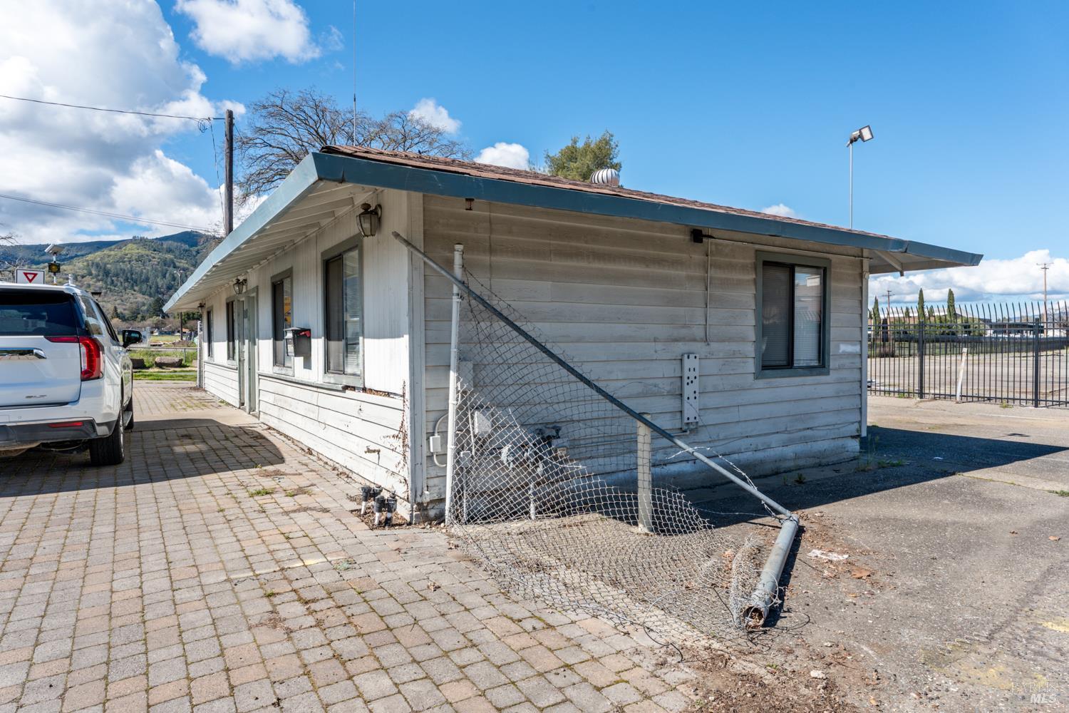 1117 Commerce Drive Ukiah CA 95482