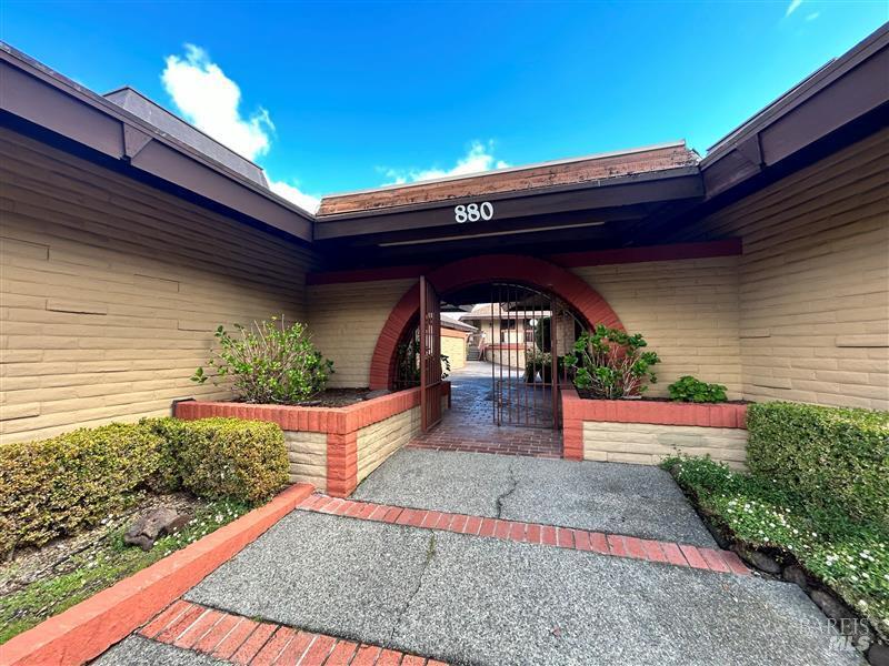 880 Las Gallinas Avenue San Rafael CA 94903