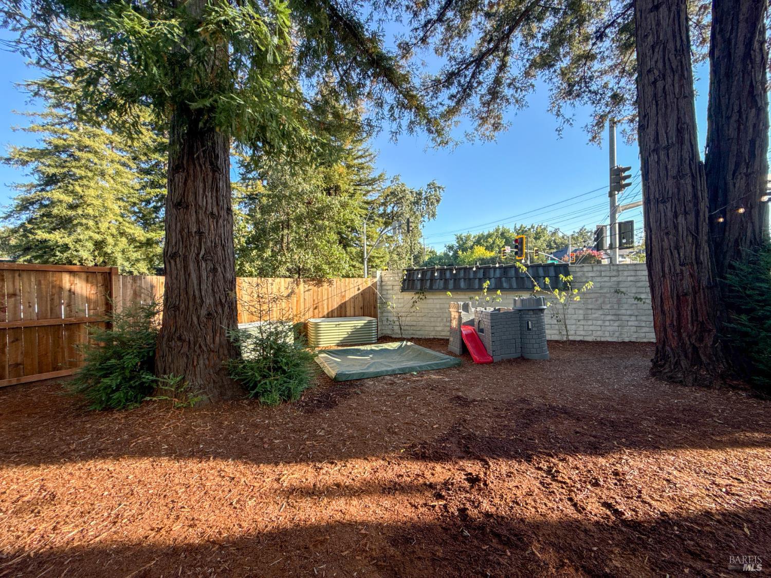 101 Wikiup Drive Santa Rosa CA 95403
