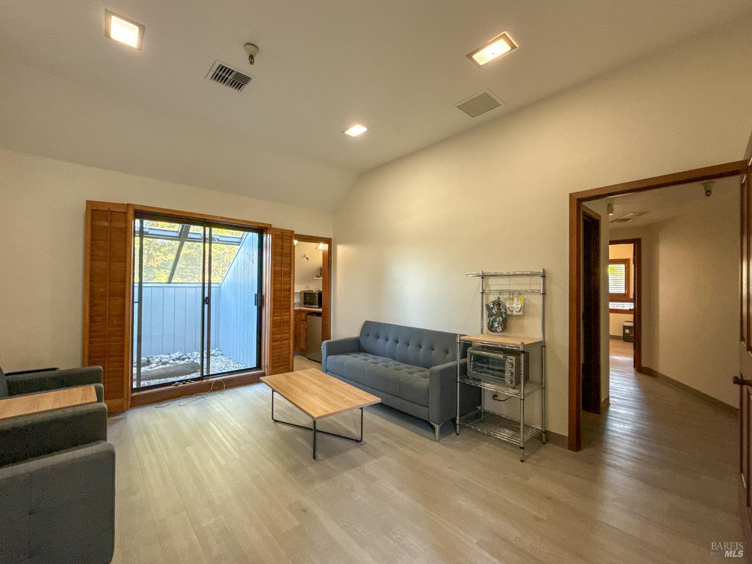 101 Wikiup Drive Santa Rosa CA 95403
