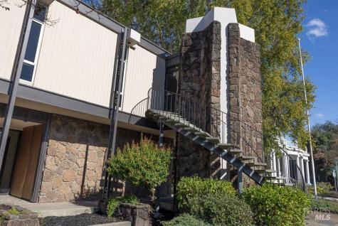 717 College Avenue Santa Rosa CA 95404