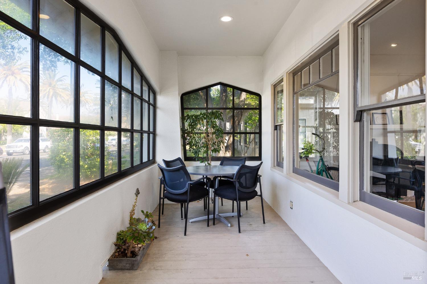 369 W Napa Street Sonoma CA 95476