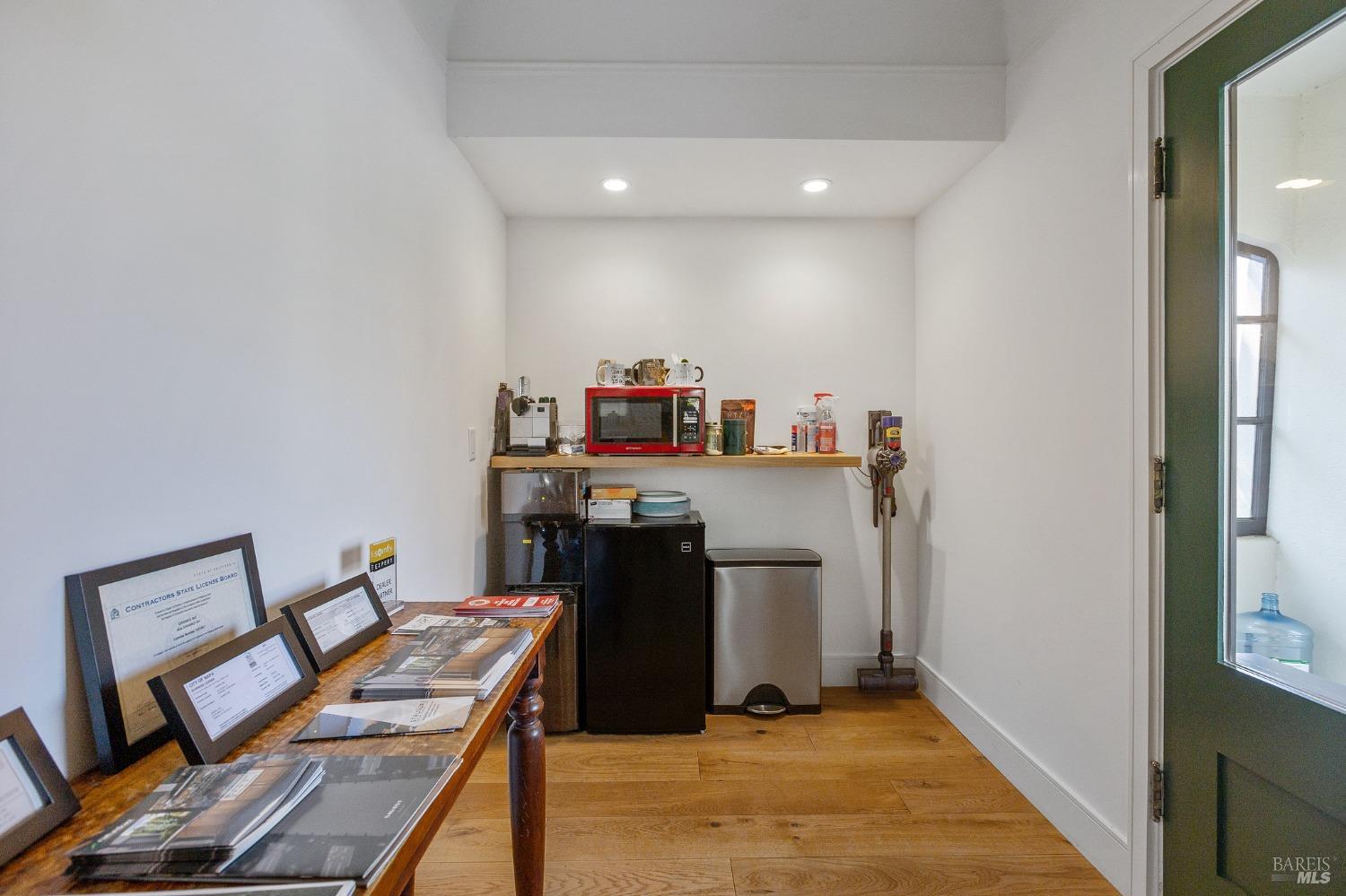 369 W Napa Street Sonoma CA 95476