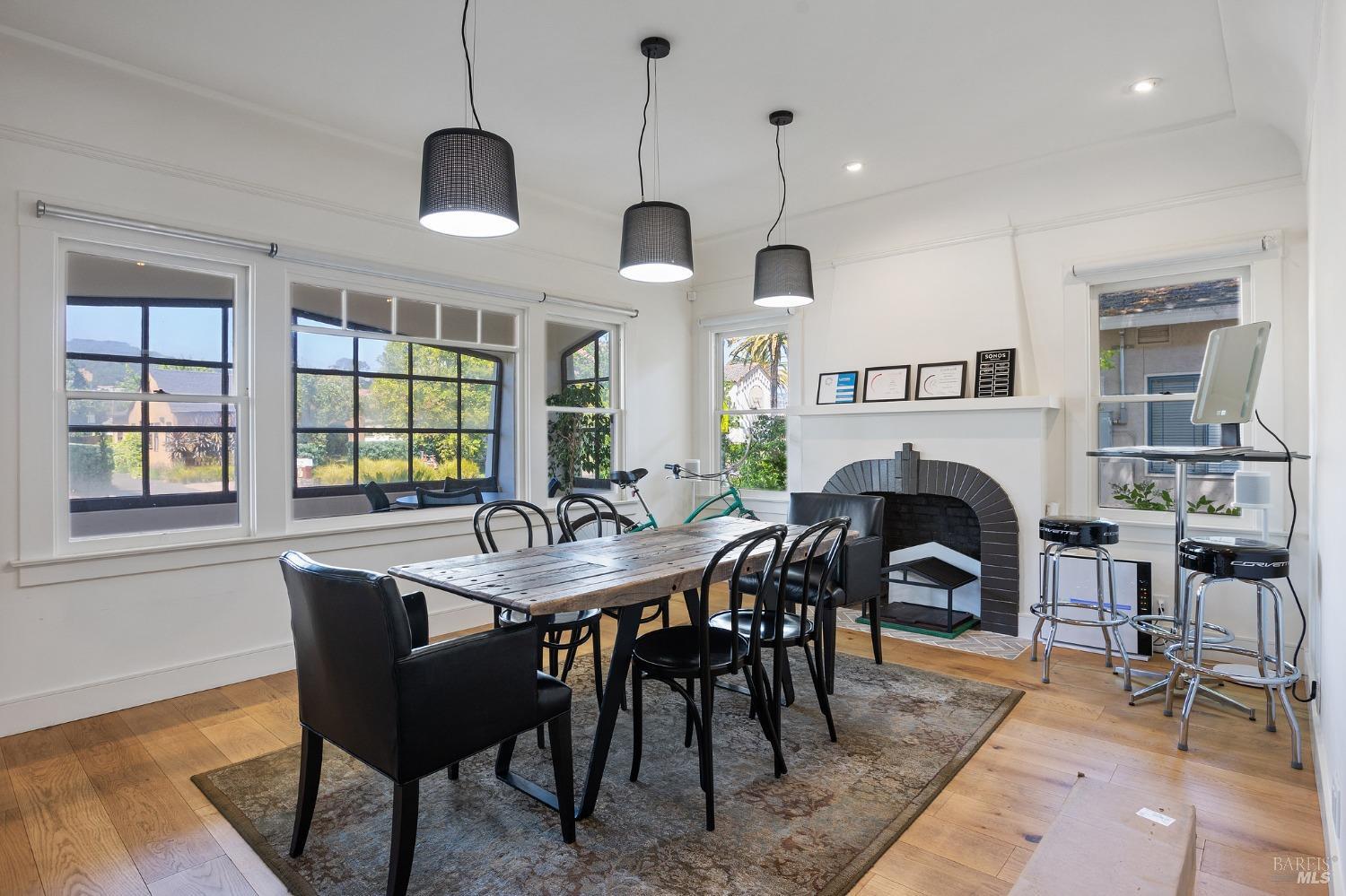 369 W Napa Street Sonoma CA 95476