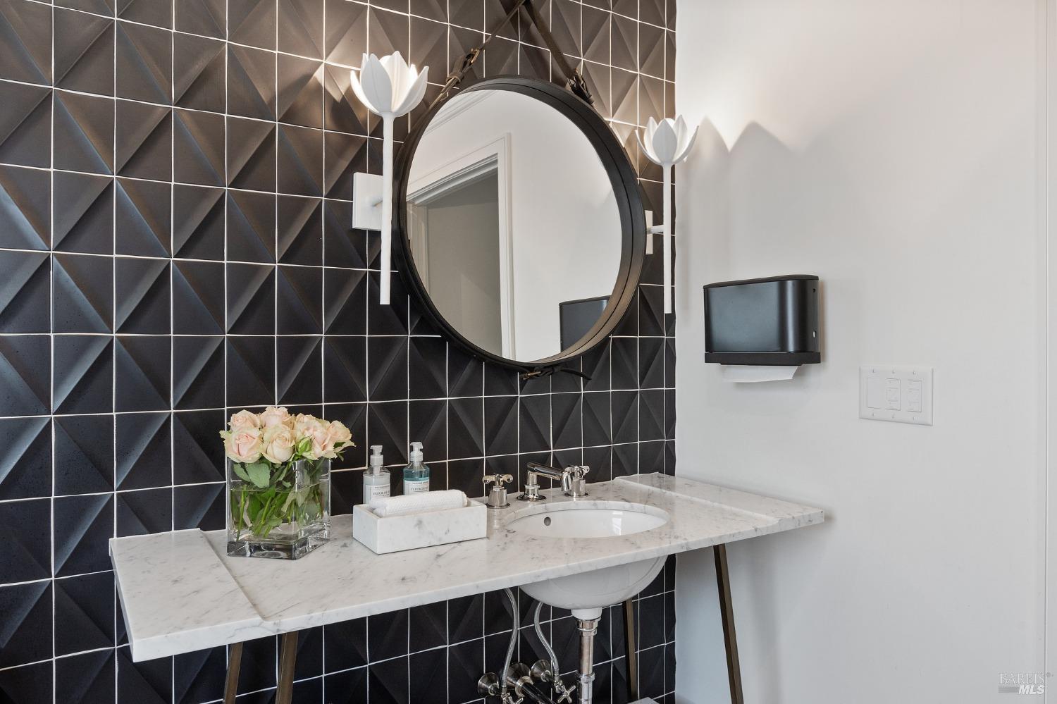 369 W Napa Street Sonoma CA 95476
